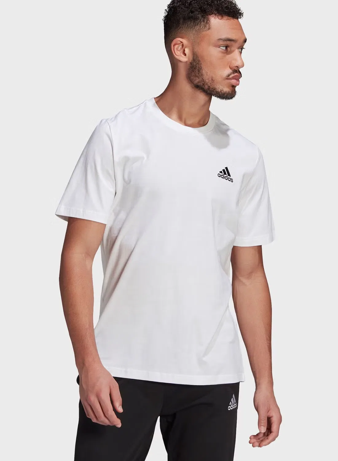 Футболка классическая Adidas, белый
