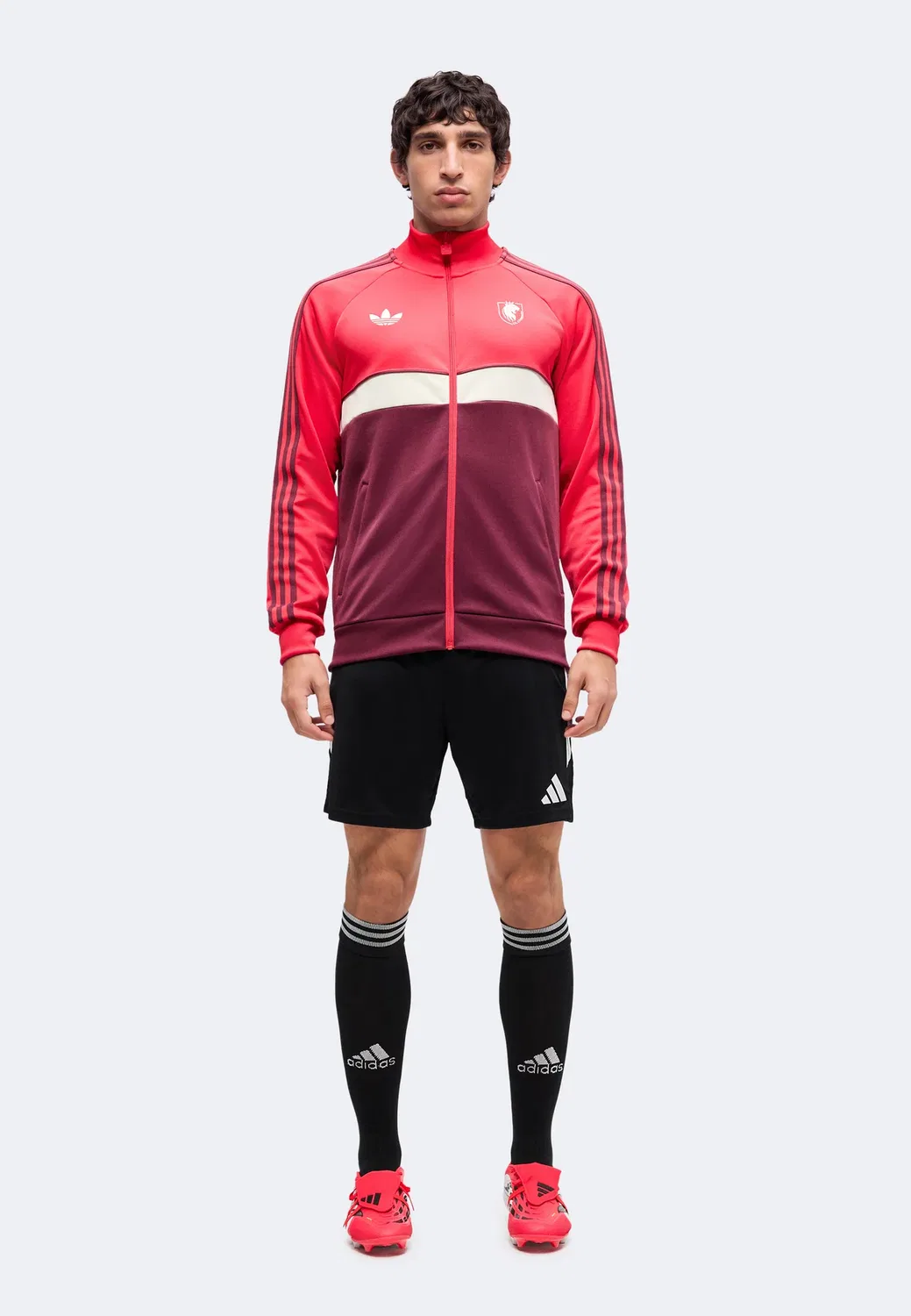 Спортивная футболка Olympique Lyon - клубная одежда Adidas Originals, Active Pink/Victory Crimson — фото 2