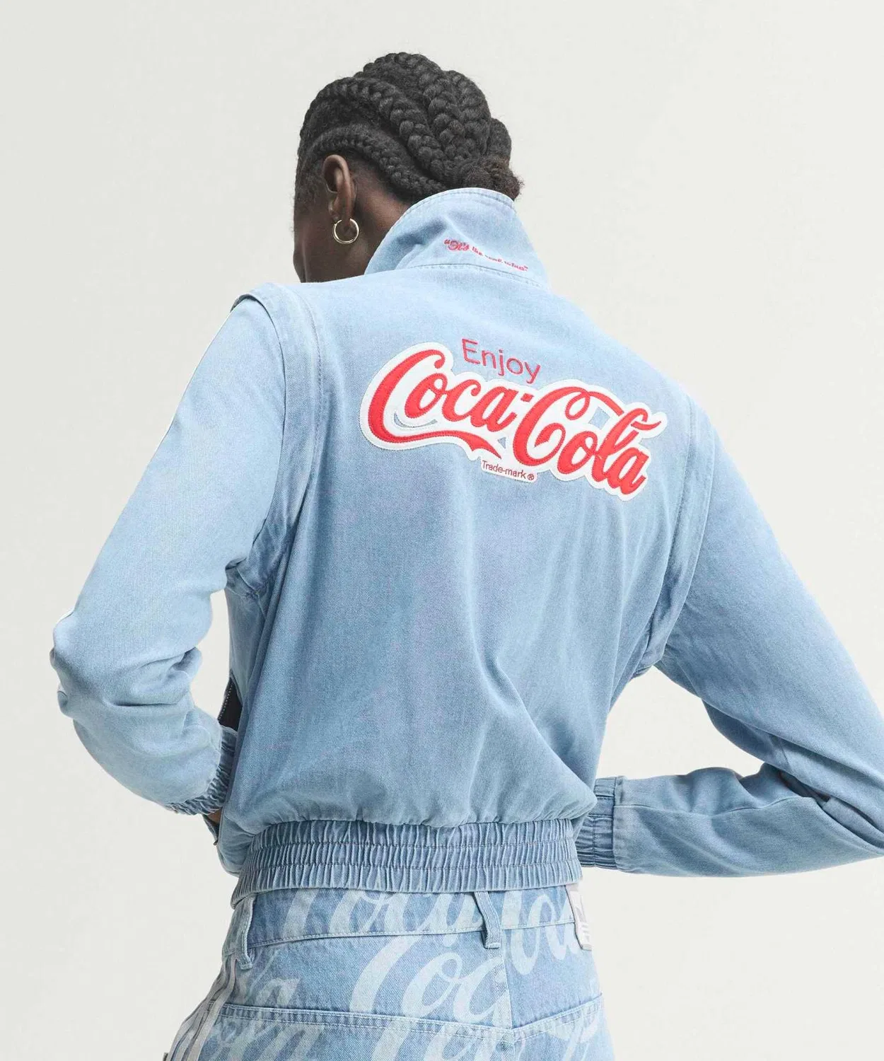 Женский джинсовый трикотажный топ-трак с полной застежкой-молнией, Firebird Leg Denim Adidas, Blue — фото 2
