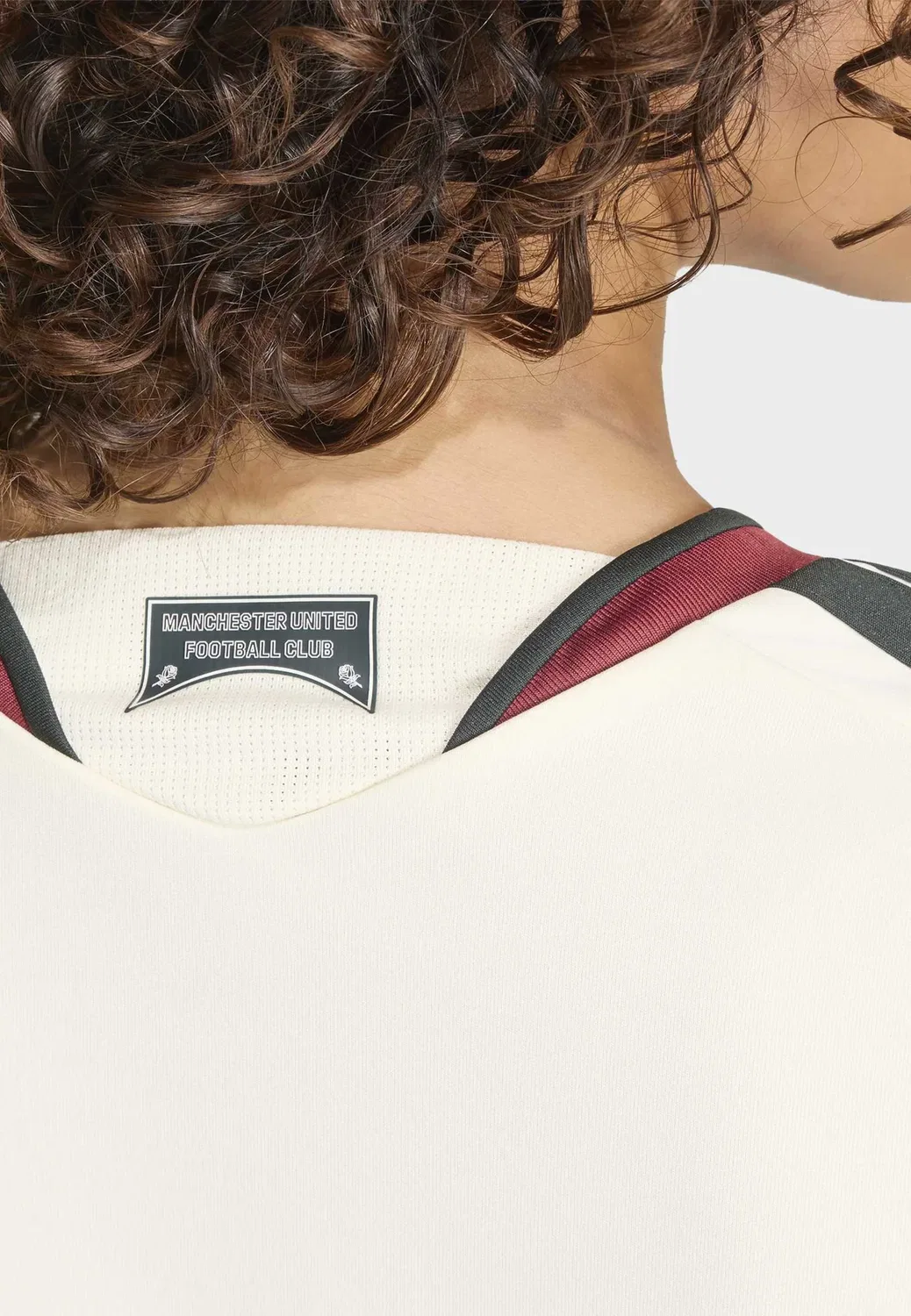 Третья футболка «Манчестер Юнайтед» сезона 26/27 - футбольная майка Adidas Performance, Ivory — фото 4