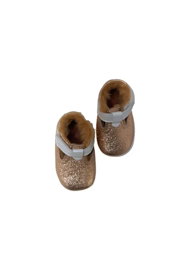 Детские пинетки с меховым воротником First step furry baby booties Kapar, Gold — фото 4