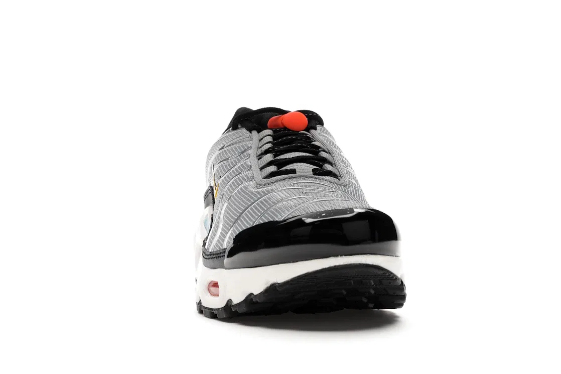 Детские кроссовки Lifestyle Nike Air Max Plus Sky Nike Pack, Metallic Silver/Hyper Crimson-Blue Fury-Speed Yellow — фото 2
