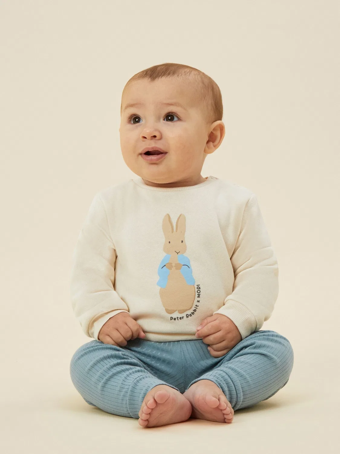 Свитшот Peter Rabbit supersoft Mori, кремовый — фото 3