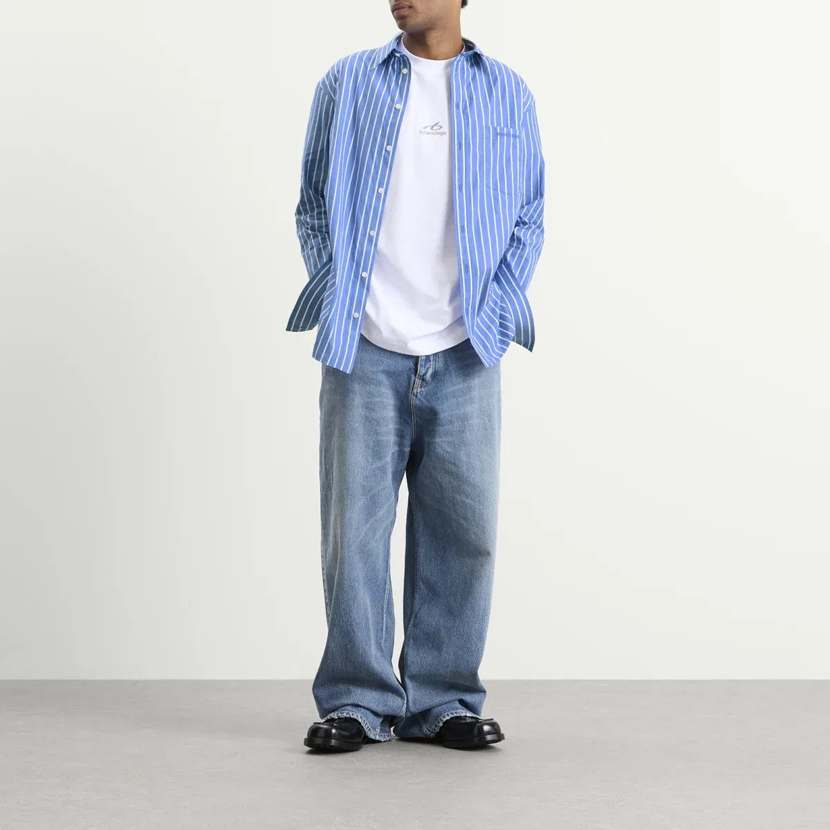Мужская рубашка с полосатым принтом Stripe Regular Fit Shirt Balenciaga, Blue/White — фото 4