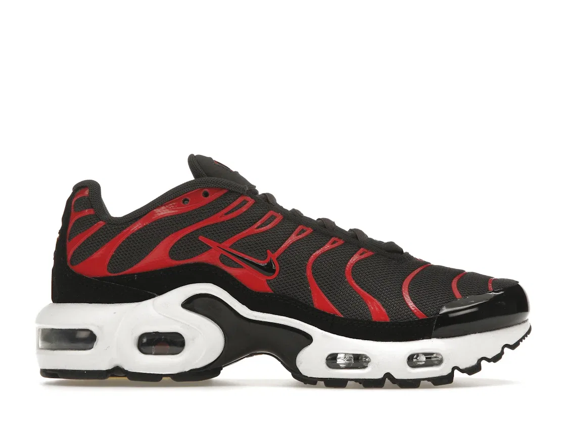 Детские кроссовки Lifestyle Nike Air Max Plus, Medium Ash/Black/Siren Red