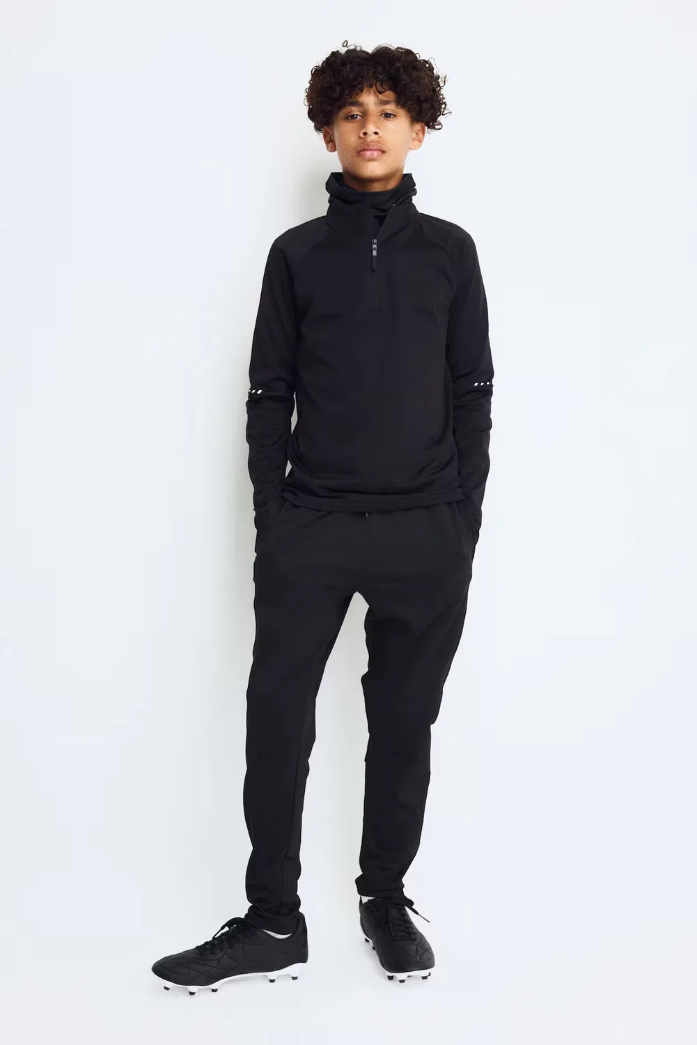 Футбольные брюки с технологией Drymove H&M, Schwarz