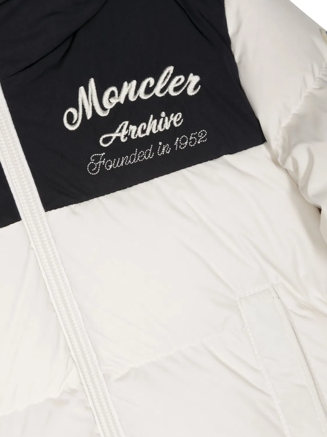 Куртка с капюшоном и стеганым дизайном с логотипом Moncler, белый — фото 2