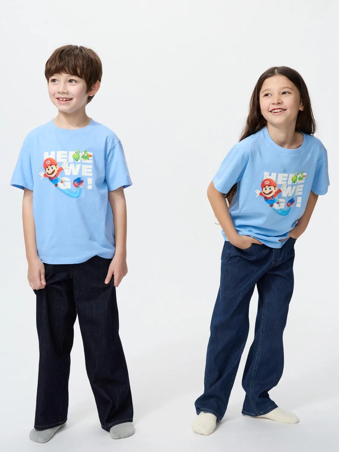 Футболка Uniqlo с принтом «Супер Марио Галактика», синяя