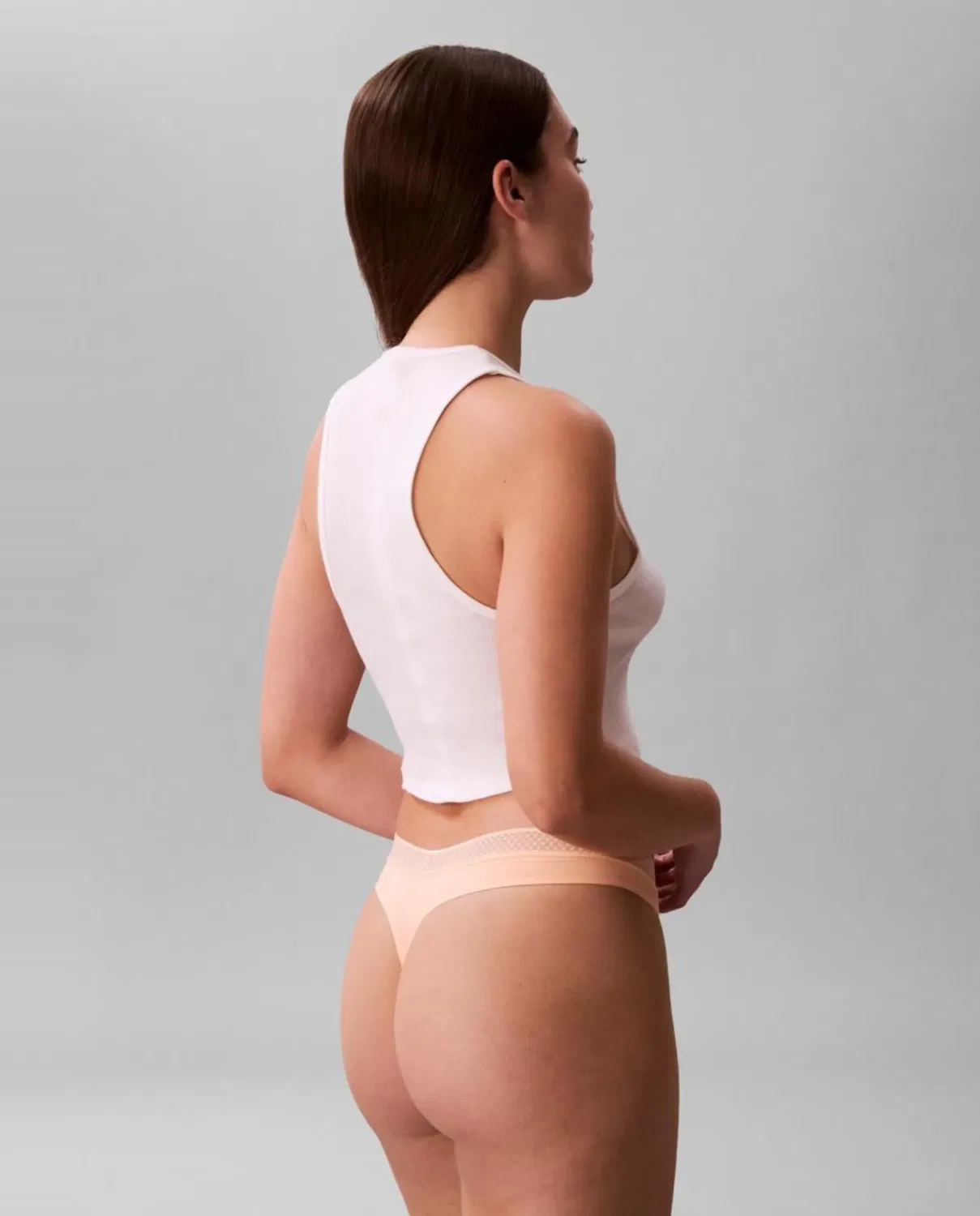 Женская танга из микрофибры с кружевом Calvin Klein, Naranja — фото 2