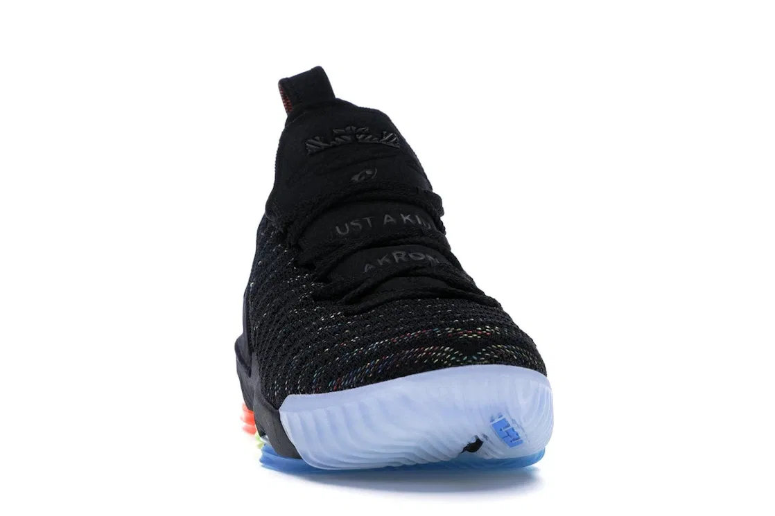 Детские кроссовки для мальчиков баскетбольные Nike LeBron 16, Black/Hyper Crimson-Photo Blue-Metallic Silver — фото 2