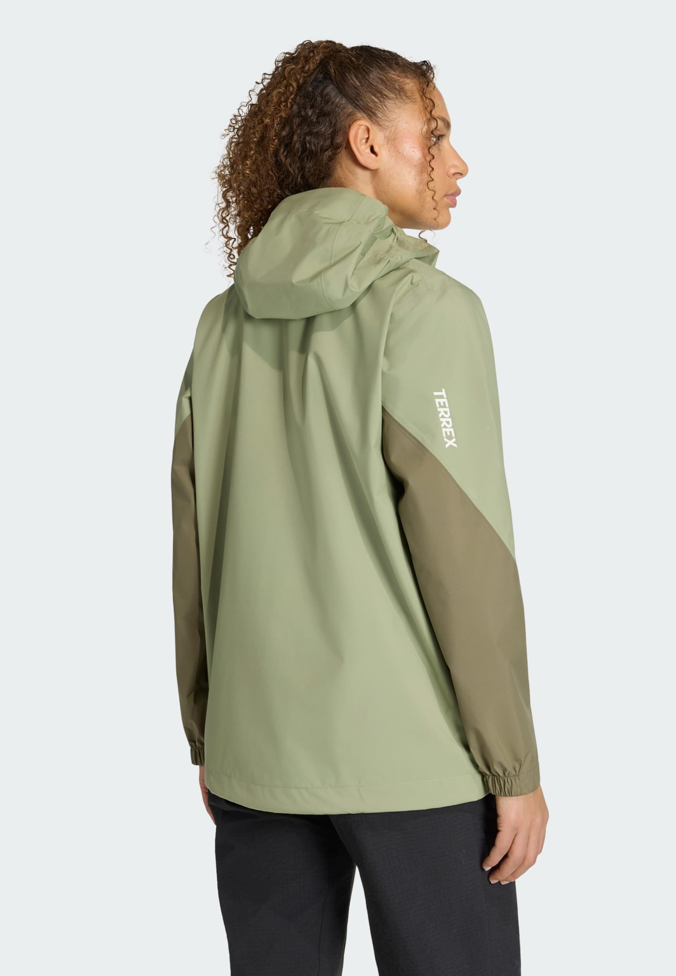 ADIDAS TERREX Куртка Outdoor 'Multi 2.5' цвета хаки, оливковый — фото 3