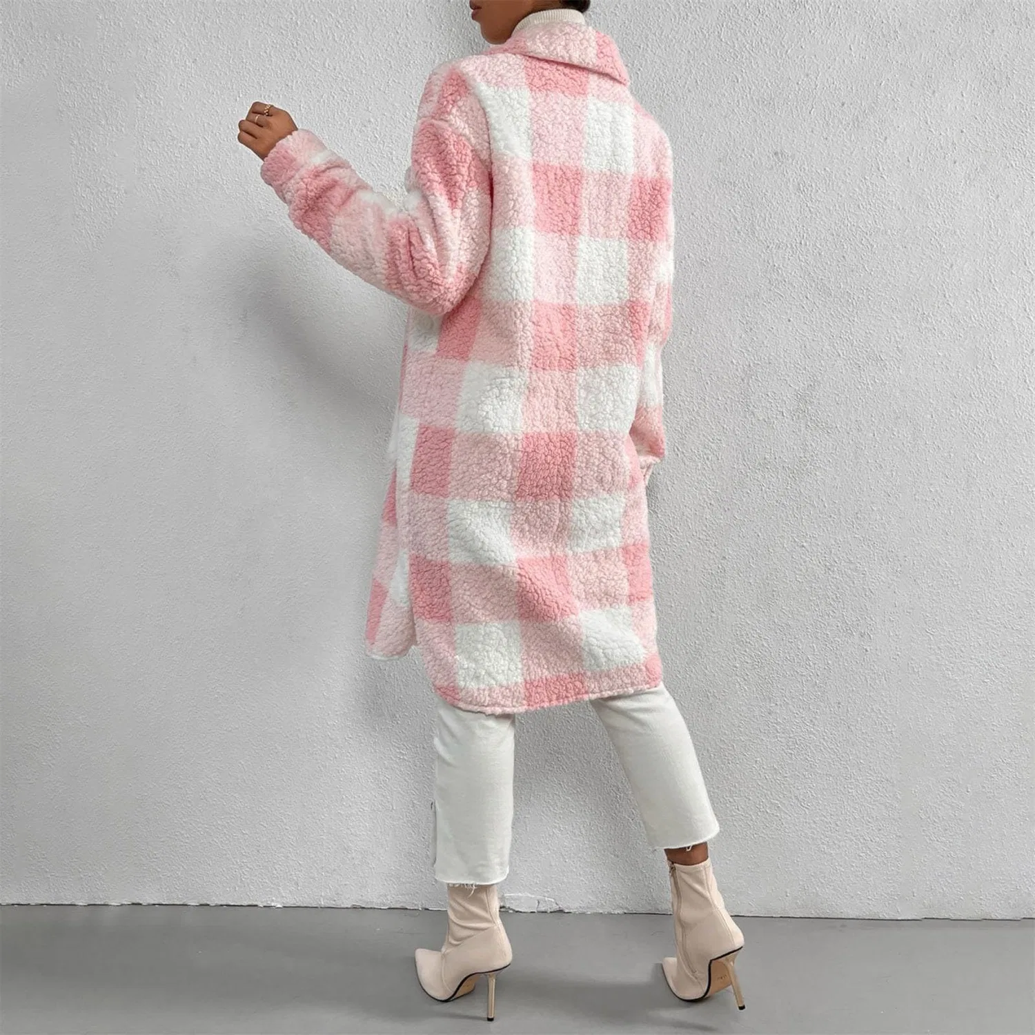 Женское длинное пальто с принтом в клетку Autunno O Inverno, rosa — фото 4