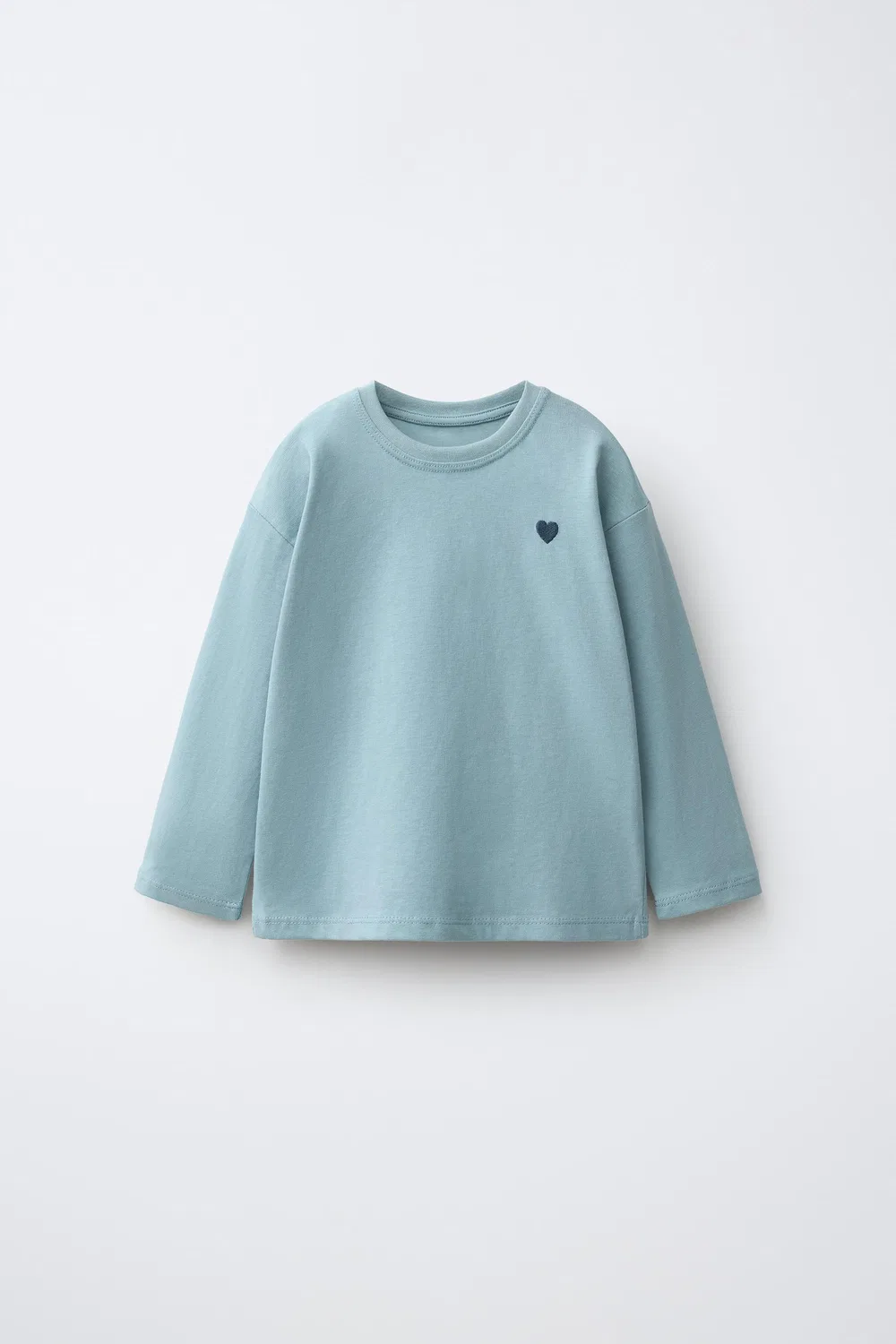 Футболка с вышитым сердечком ZARA, Bluish