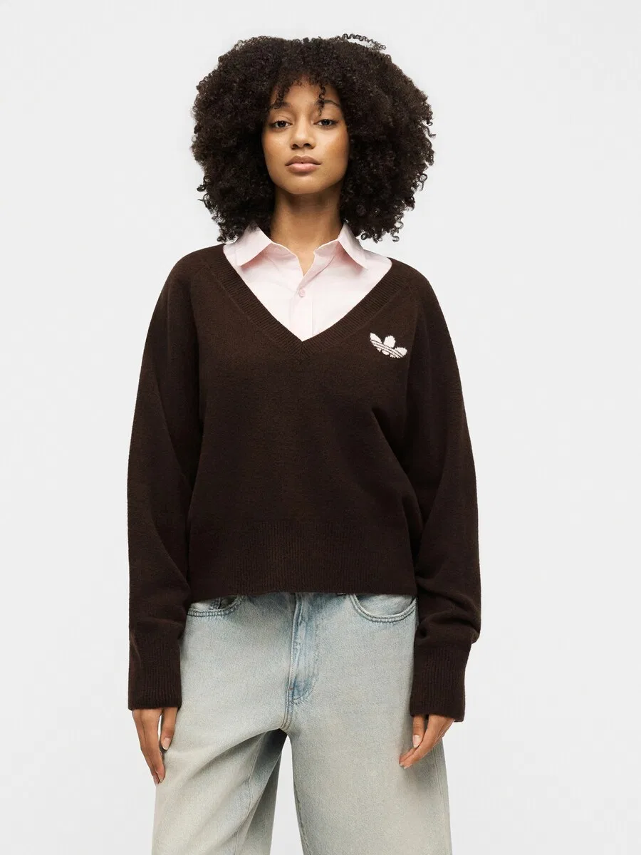 Свитер ADIDAS ORIGINALS 'ESSENTIALS' коричневого цвета — фото 2