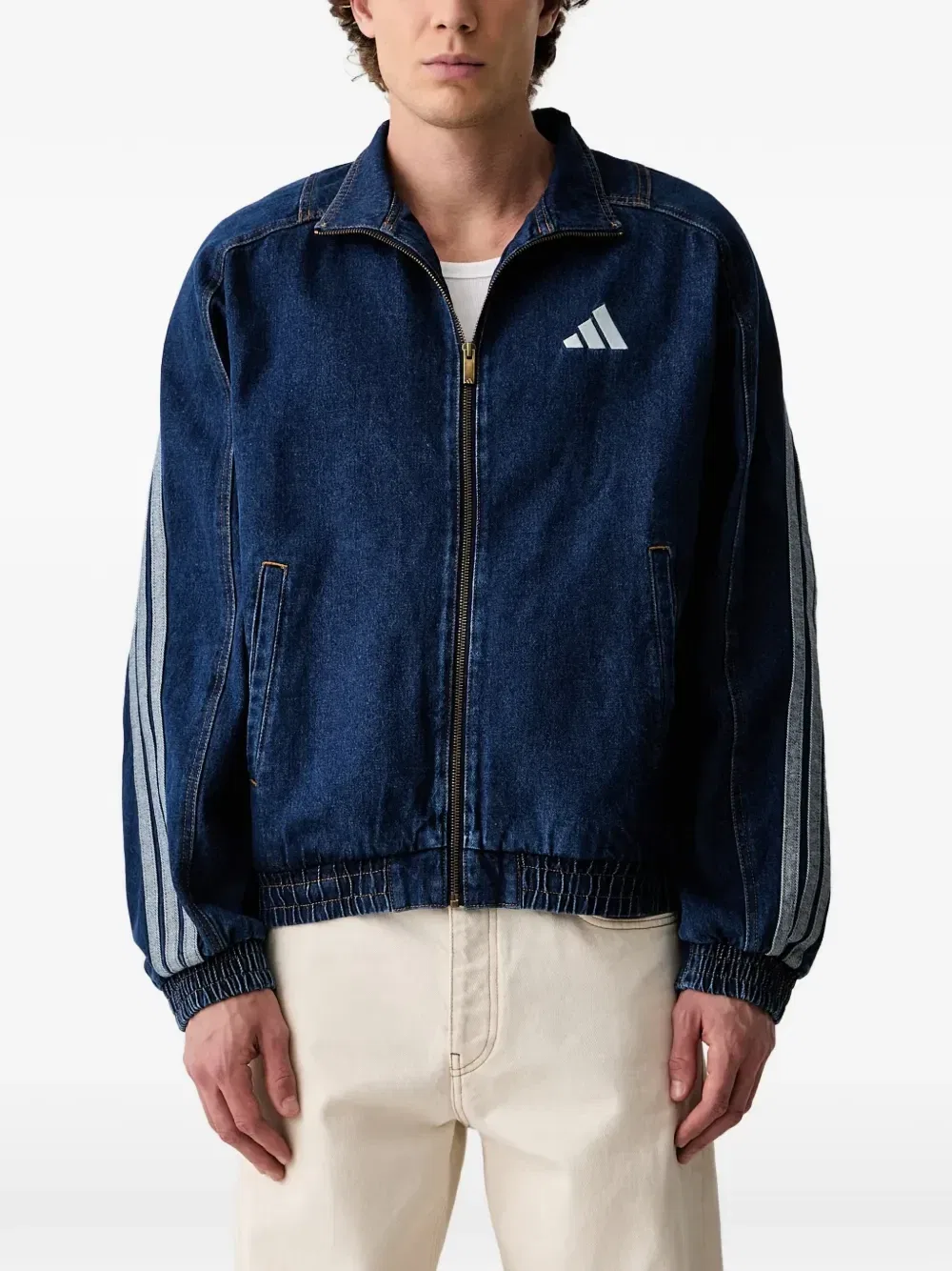 Джинсовая куртка с вышитым логотипом adidas, синий