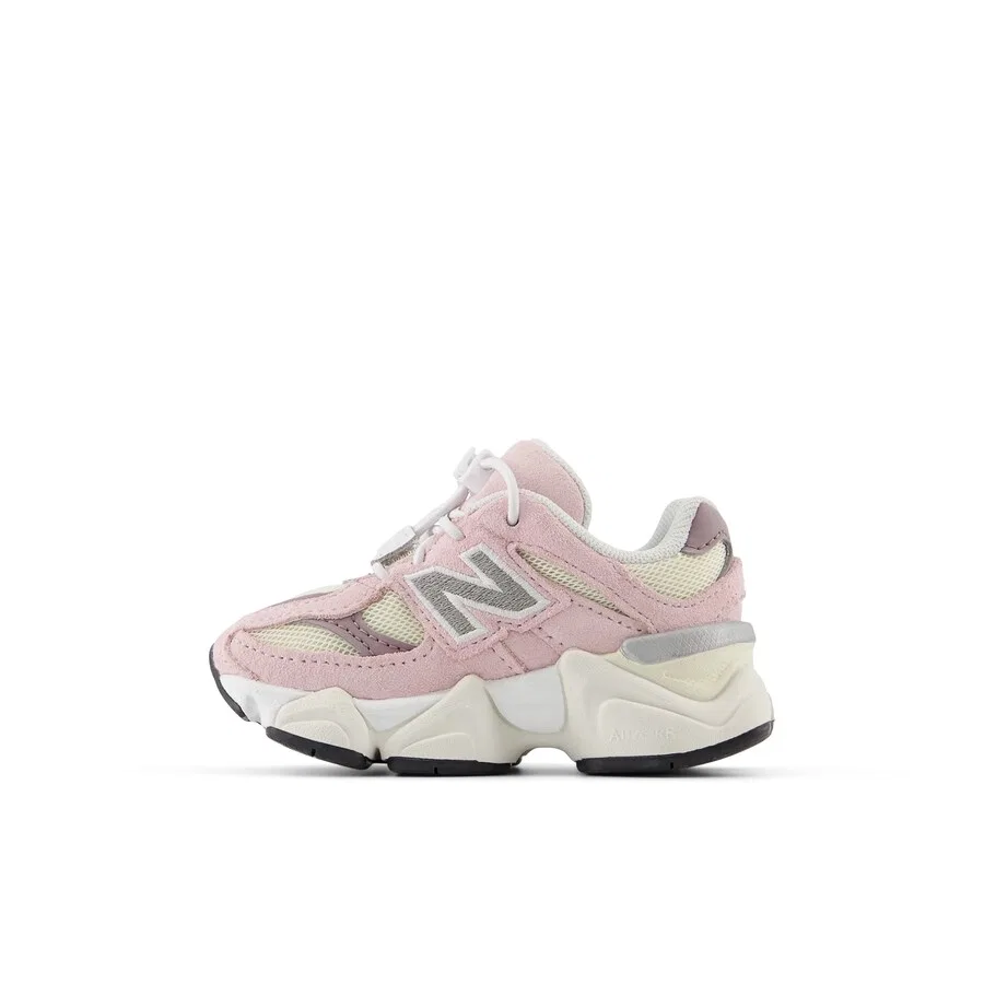 Кроссовки New Balance '9060' в розовом цвете — фото 3
