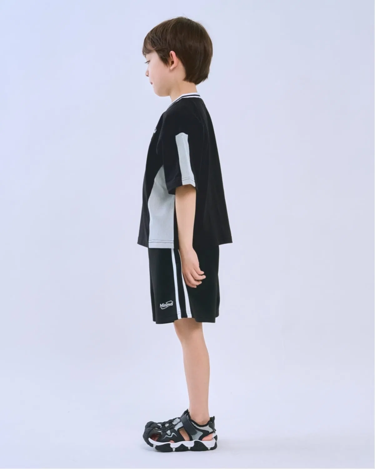 Детские шорты с контактным охлаждением, с боковыми лампасами, модель Line Short, minimal, Black — фото 2