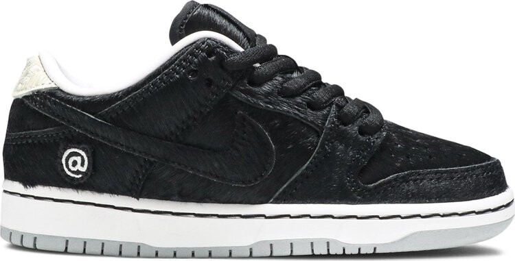 

Кроссовки Nike Medicom Toy x Dunk Low SB PS 'BE@RBRICK', черный