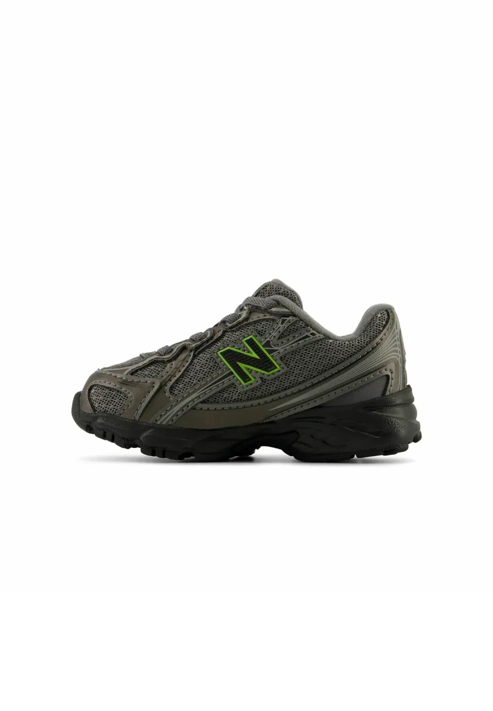 740 - детская обувь New Balance, Black Metallic Alkaline Green