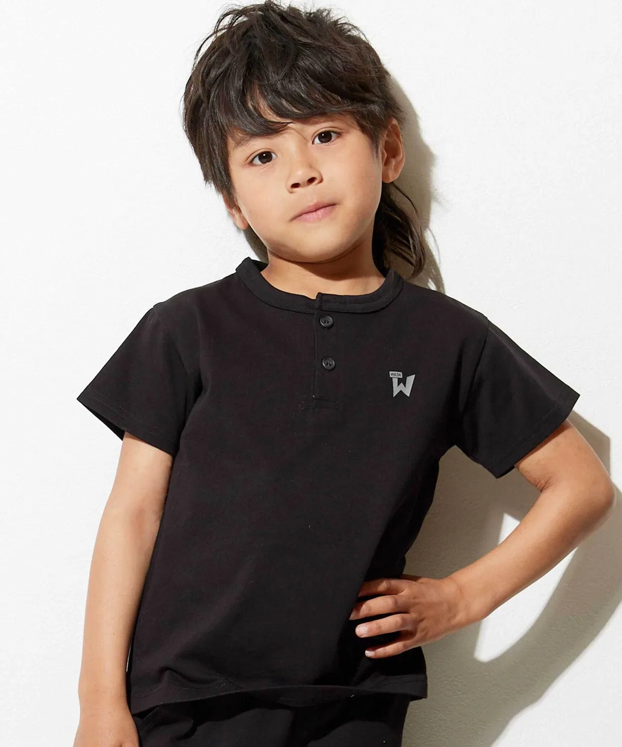 Детский комплект из футболки и брюк с контактной прохладой Henley Neck T-Shirt & Pants Set WASK, Black — фото 4
