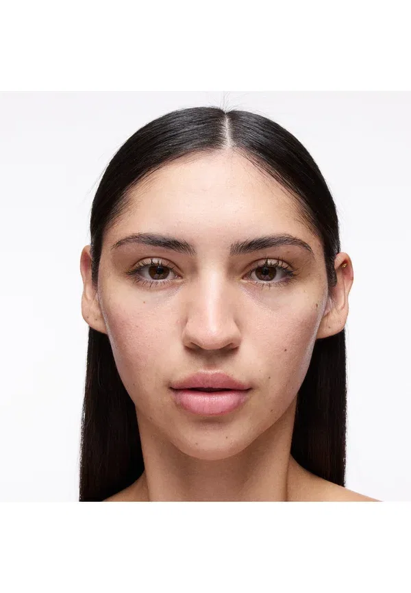 Консилер 36-часовой стойкости Studio Fix 36hr Smooth Angles Concealer Mac, NC20 7 мл, цвет nc20 — фото 3