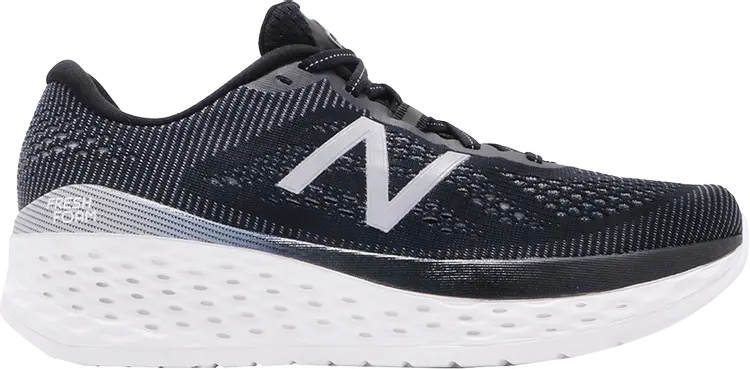 

Кроссовки New Balance Fresh Foam More 'Black Silver', черный