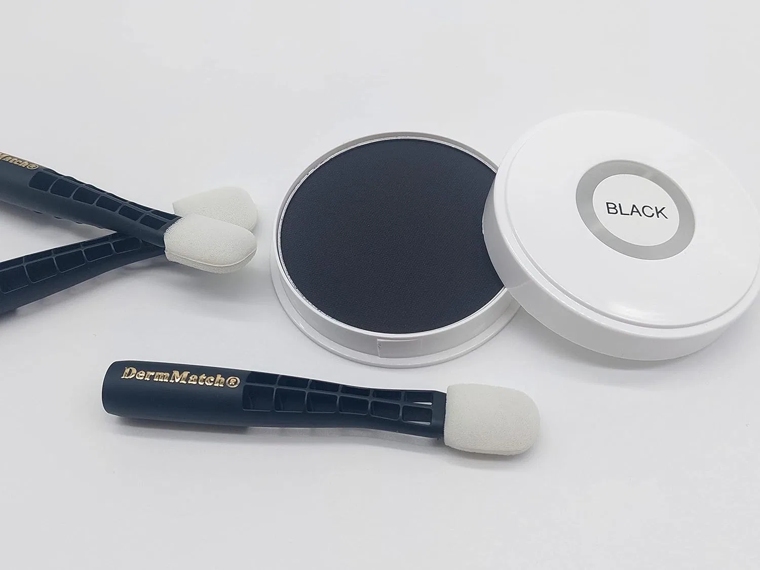 Консилер DermMatch 40г, Black Generisch