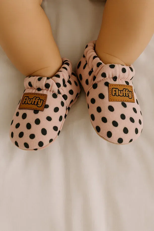 Детские домашние тапочки для новорожденных из велюра Fluffy, Pink With Black Speckles