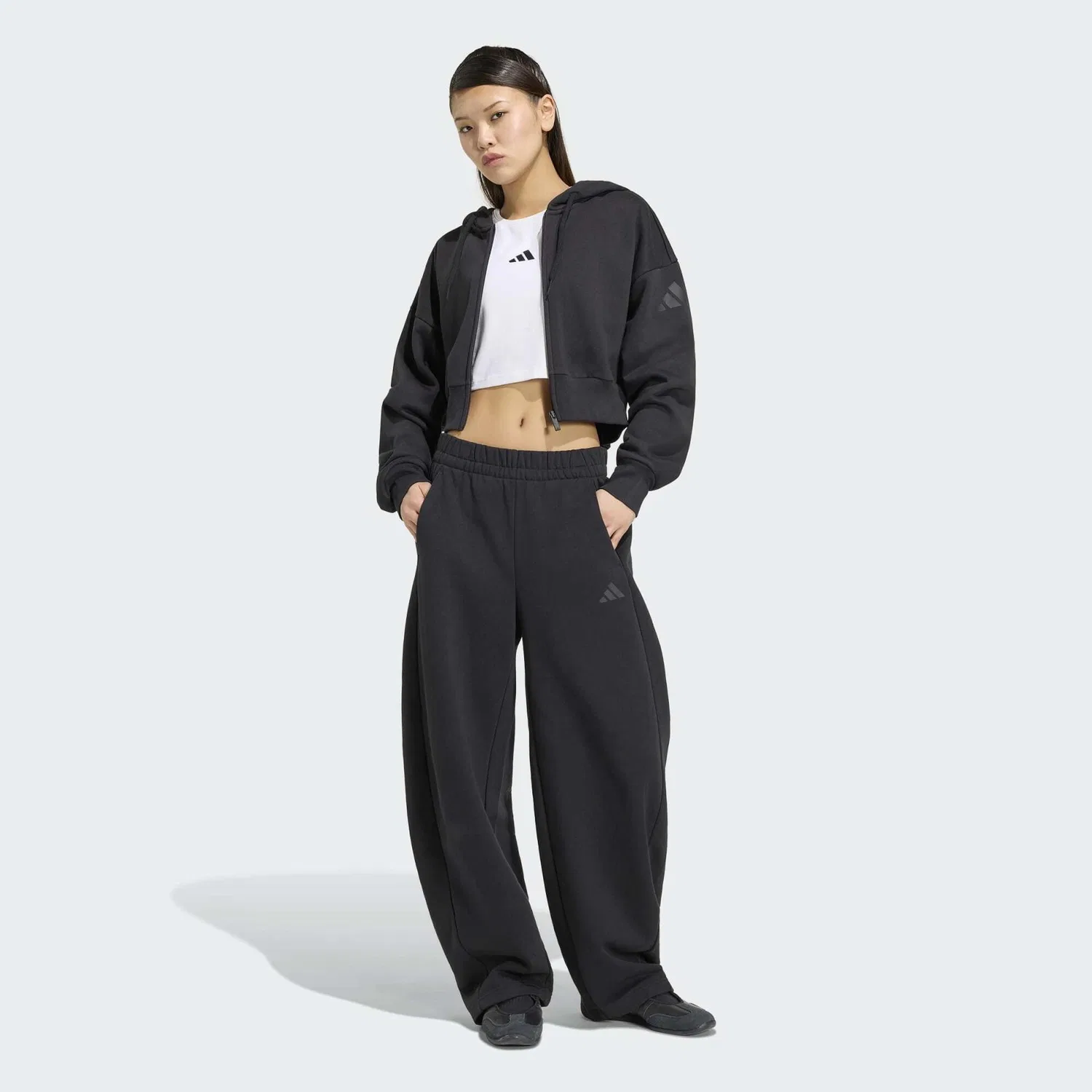 Женское спортивное худи с капюшоном Adidas, Черный — фото 2