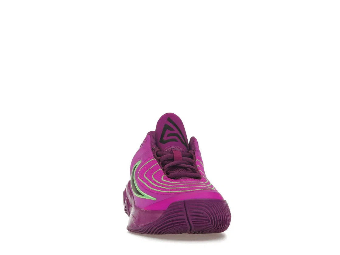 Детские кроссовки для активного спорта Giannis Immortality 4 Nike, Bold Berry/Green Strike/Hyper Violet/Black — фото 2