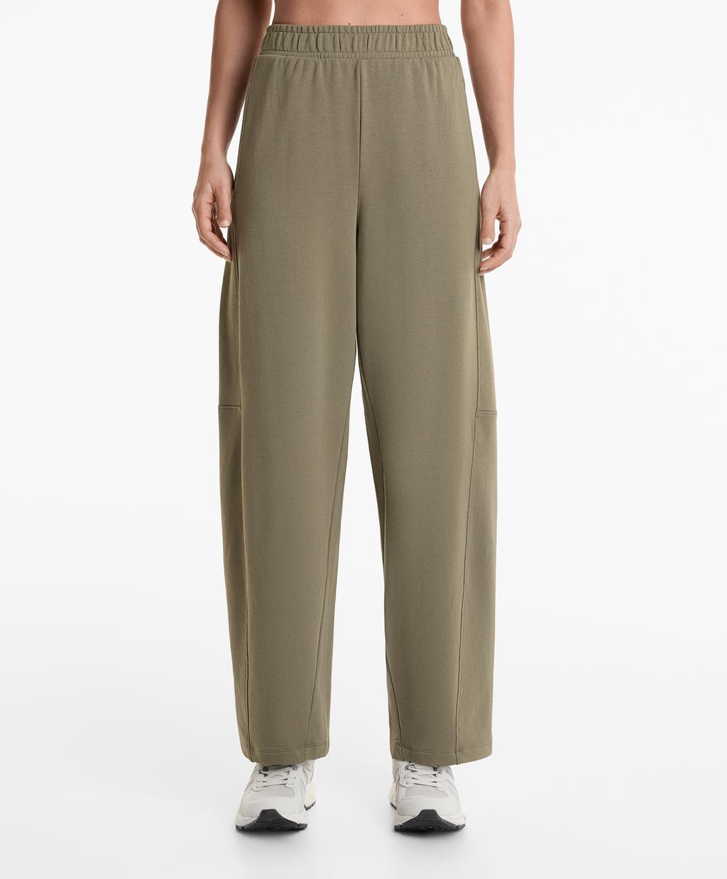 

Широкие брюки с прямыми штанинами из хлопка и модала Oysho, цвет Light Khaki