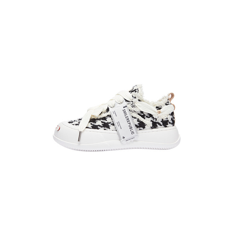 

Кроссовки SMILEREPUBLIC Skateboarding Shoes Unisex Low-top White, черный/белый