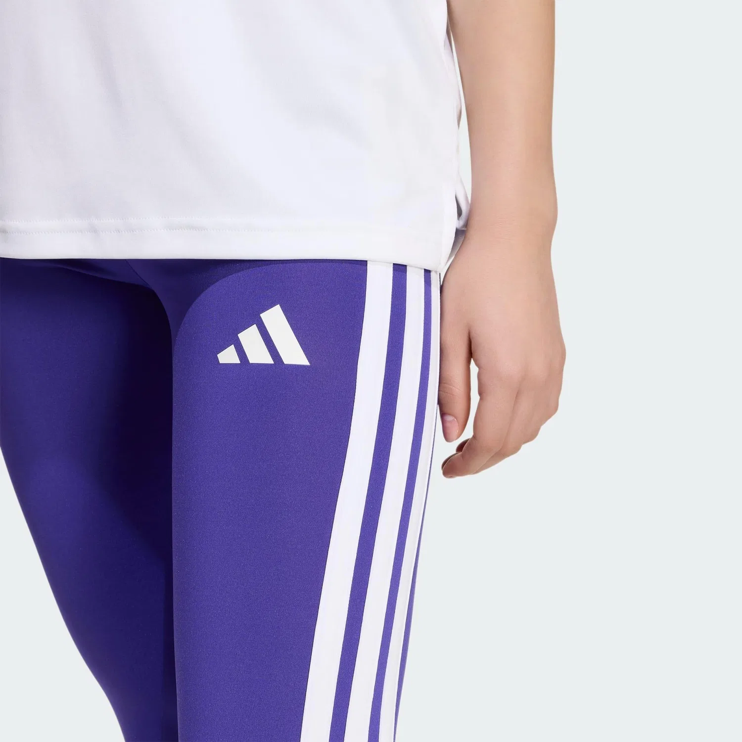 Детские леггинсы с принтом Train Essentials 3-Streifen Kids Adidas, Violett Weiss — фото 4