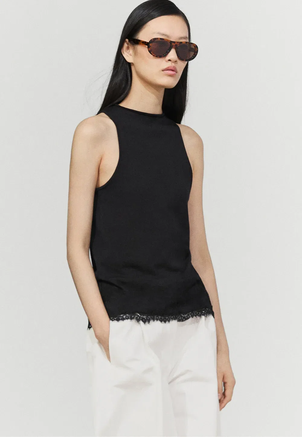 Топ с кружевной отделкой и завязками на шее Massimo Dutti, Black