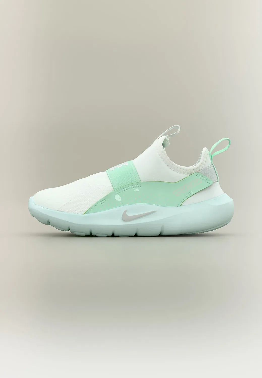 Кроссовки для бега по шоссе Flex Runner 4 TD унисекс Nike Performance, Summit White/Photon Dust/Arctic Green/Barely Green