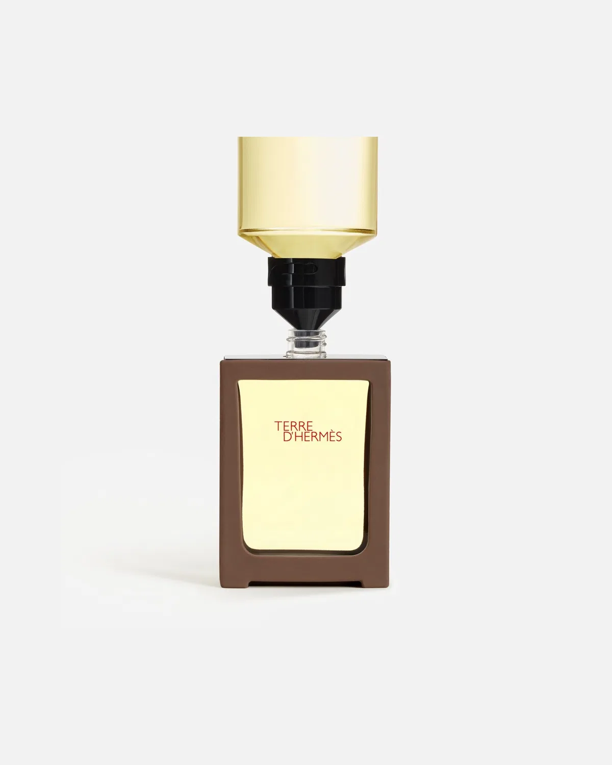 Набор ароматов terre d'hermès, туалетная вода, многоразовый спрей + флакон для наполнения, 125 Ml — фото 4