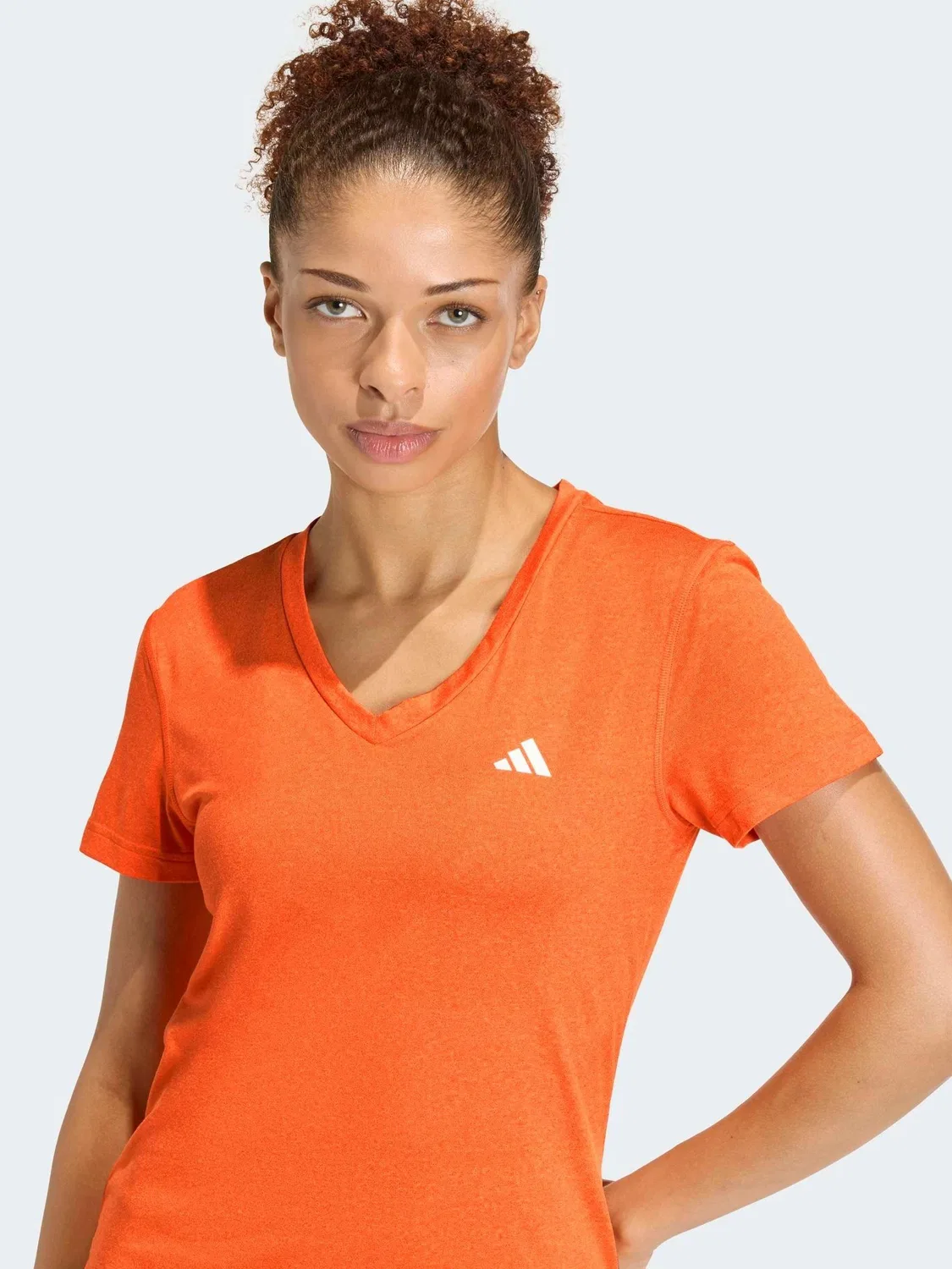 Футболка с V-образным вырезом adidas Workout Essentials, оранжевый — фото 4