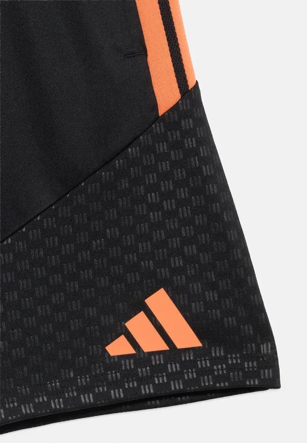 Детские спортивные шорты Arsenal FC Tiro унисекс Adidas Performance, черный — фото 4