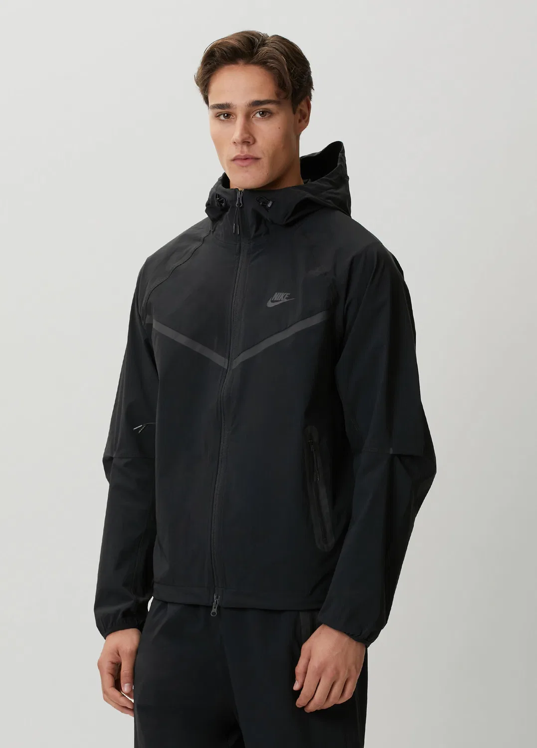 Куртка Nike Dri-FIT Windrunner, черно-серый — фото 3