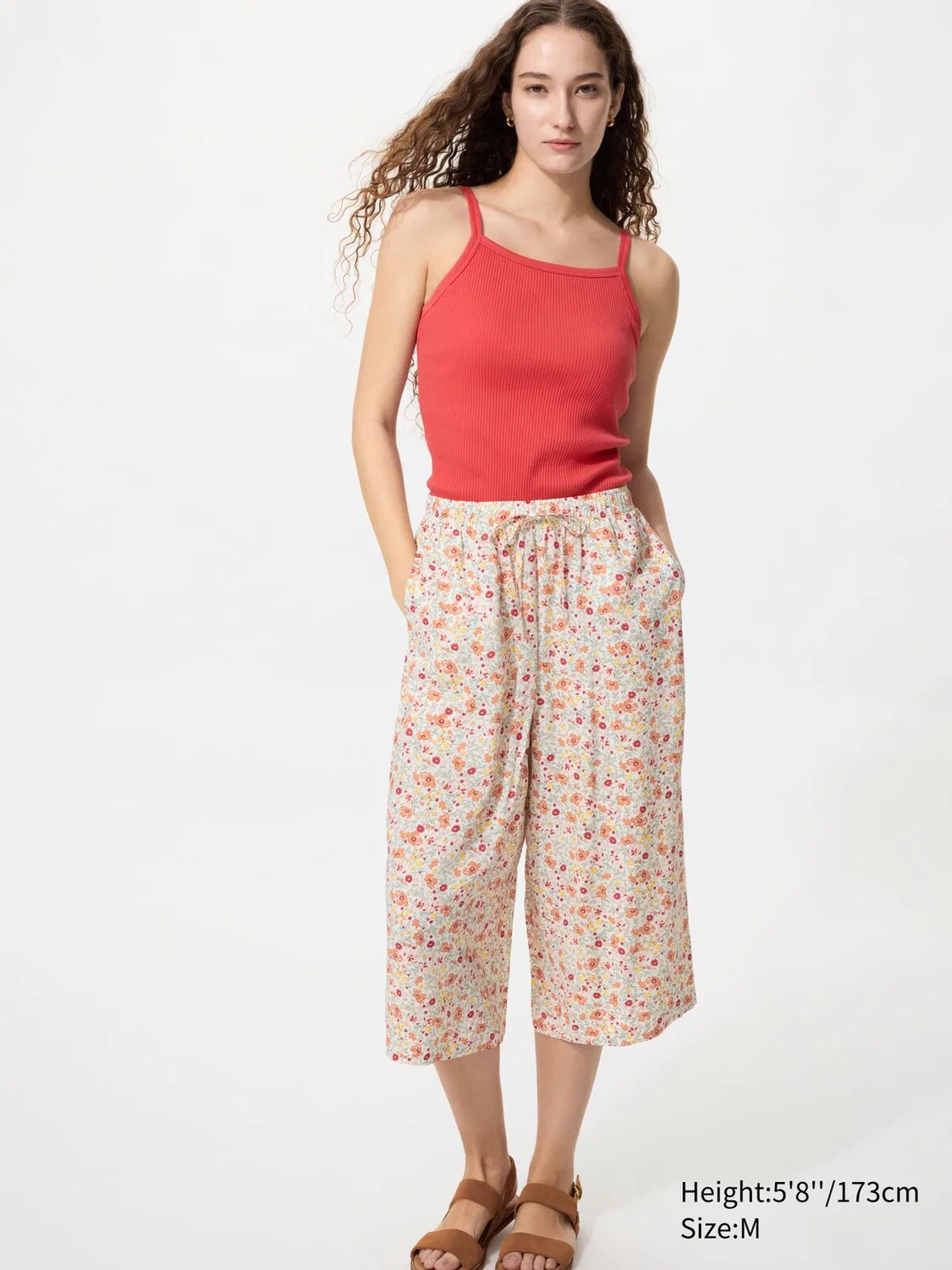 Шорты Uniqlo relaco 3/4, с цветочным узором, светло-оранжевый