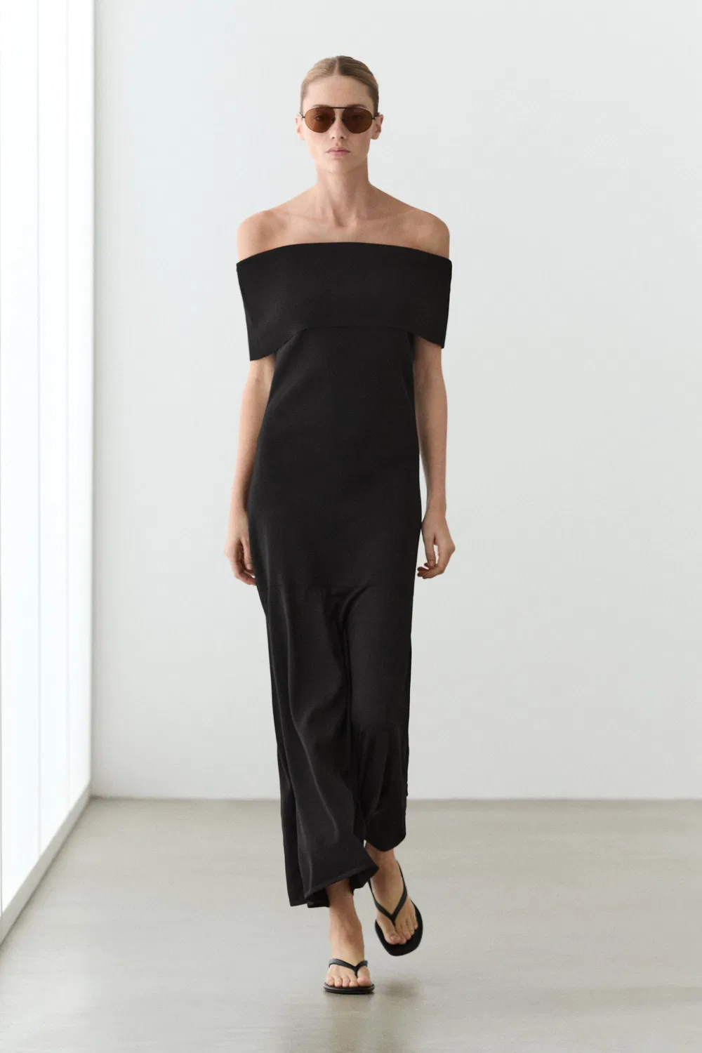 Платье-миди Massimo Dutti Knit With Exposed Shoulders, черный