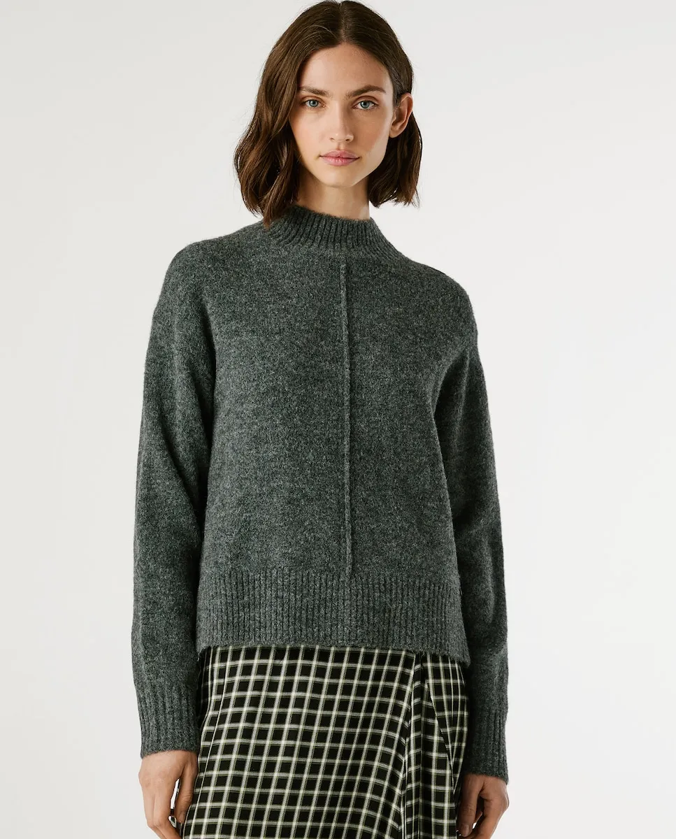 

Женский джемпер с воротником Перкинс и центральным швом Pepe Jeans, темно-серый