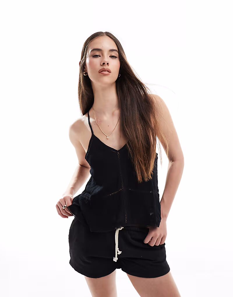 

Топ Superdry Ladder с отделкой в ​​виде ками в черном цвете