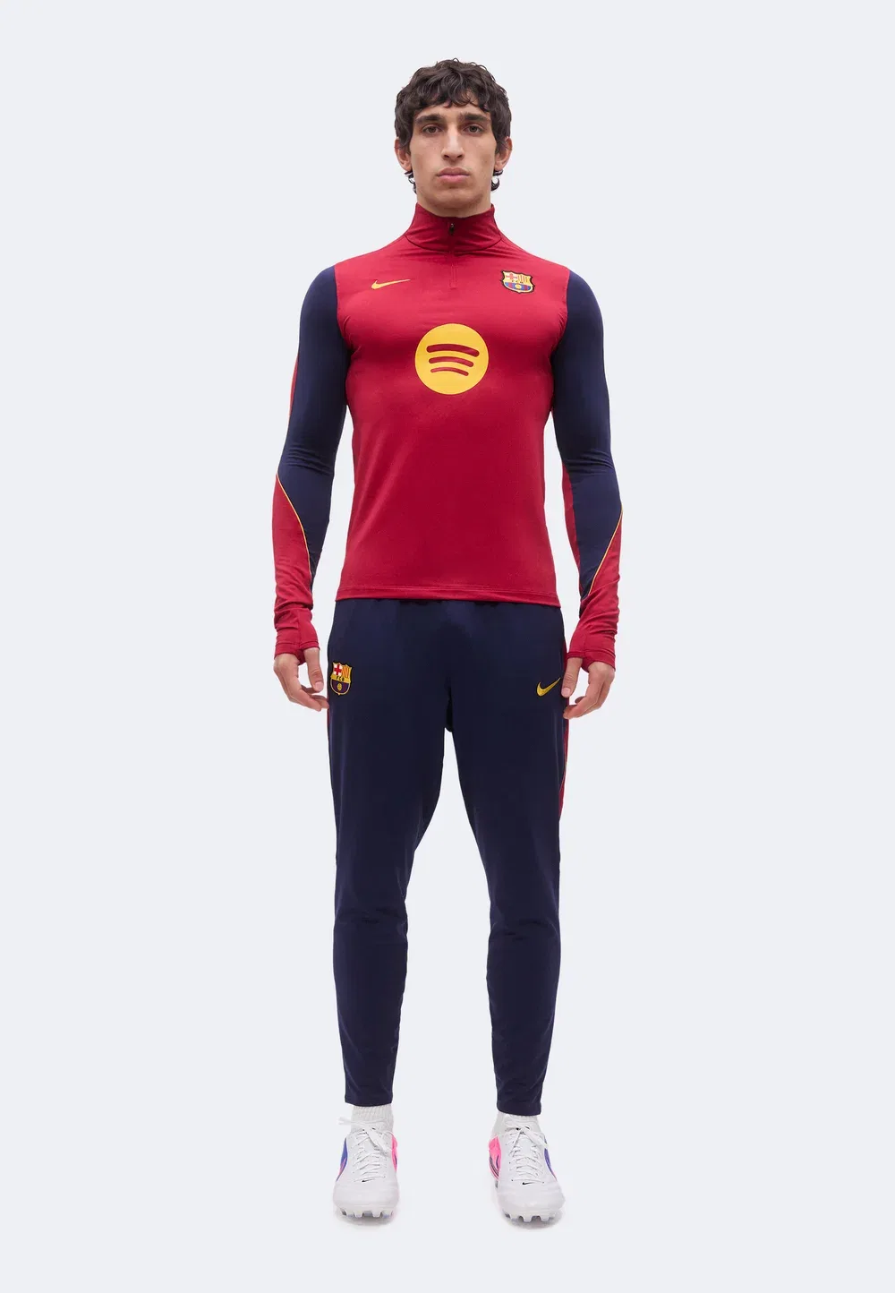 Тренировочная футболка ФК «Барселона» - клубная форма Nike Performance, Mineral Yellow/Noble Red — фото 2