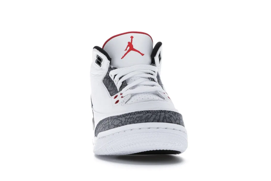 Детские кроссовки Lifestyle с принтом Jordan 3 Retro Jordan, White/Fire Red-Black — фото 2