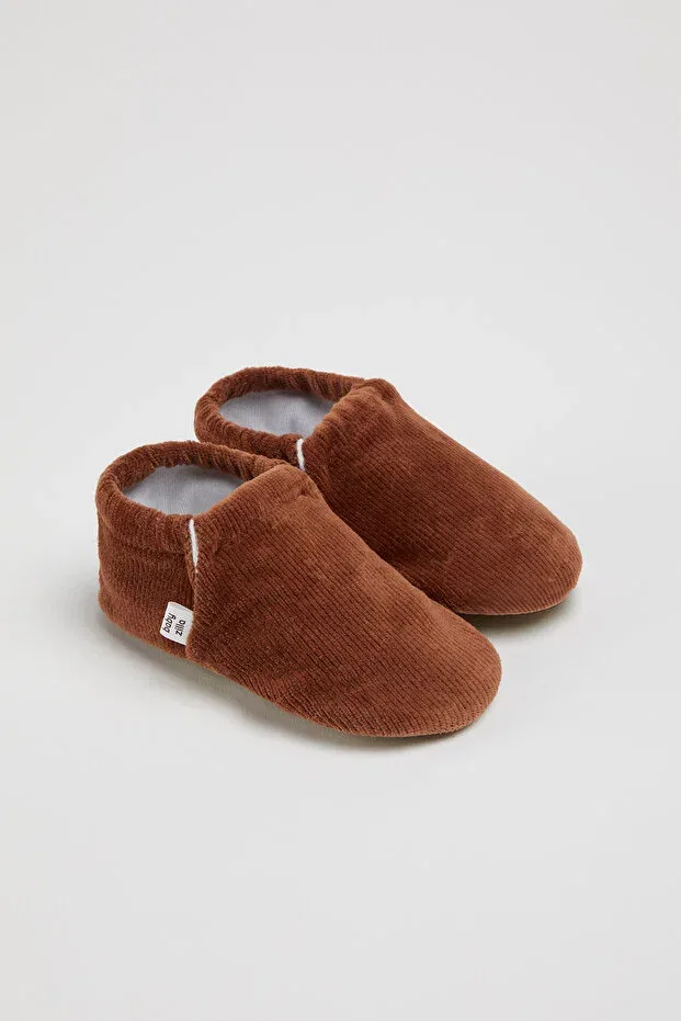 Детские пинетки для новорожденных бархатные Classic slip-on Babyzilla, Brown