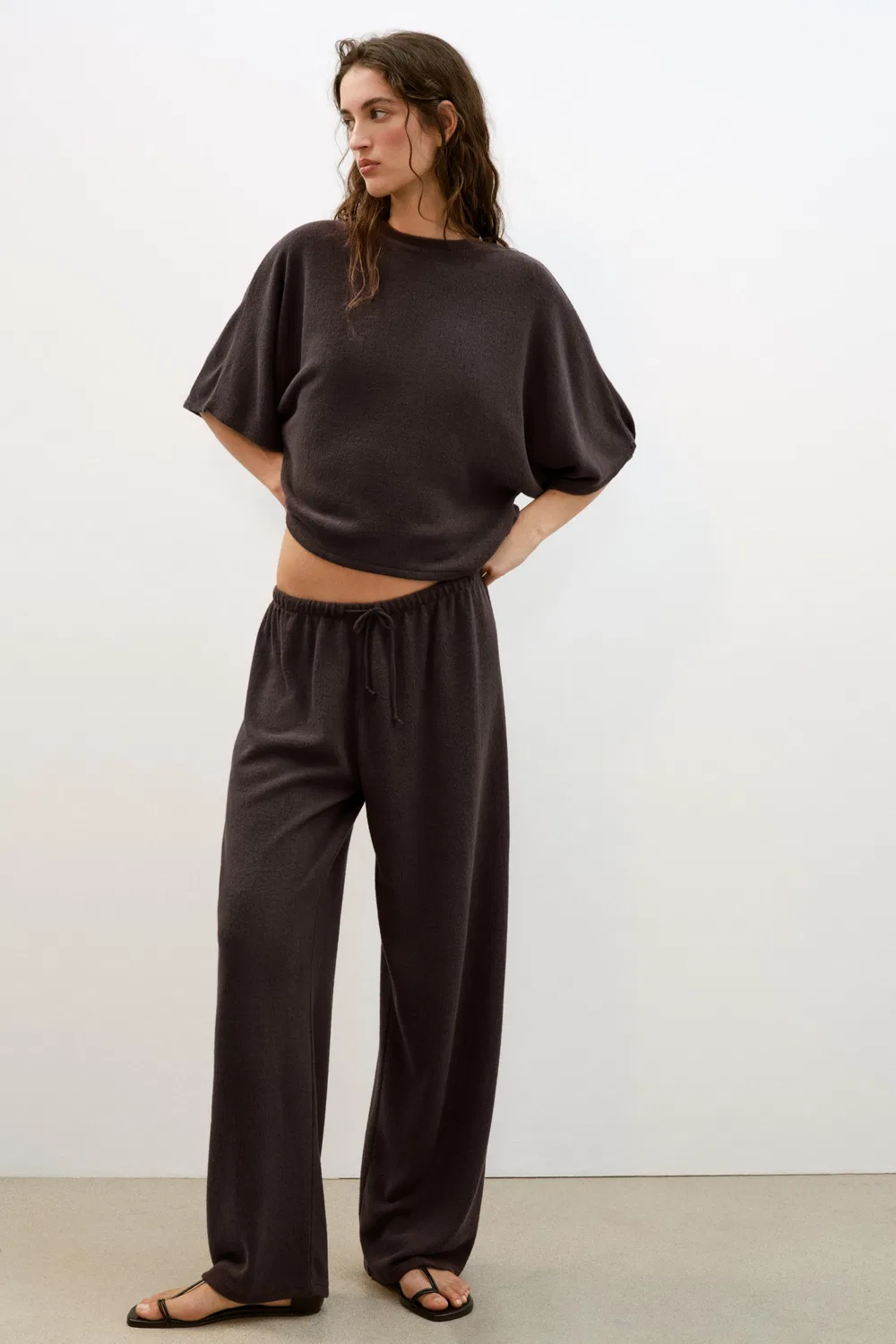 Деревенская футболка с коротким рукавом ZARA, Dark Brown