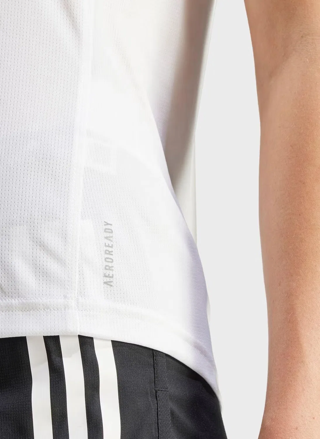 Футболка беговая с принтом Run It Adidas, белая — фото 4