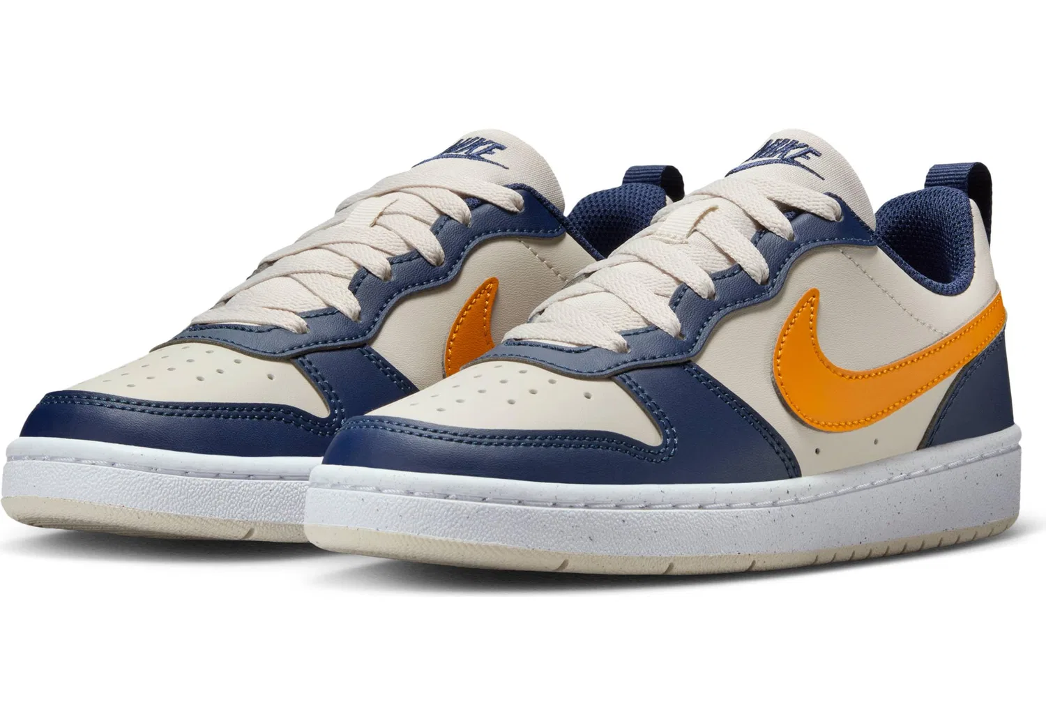 Детские кроссовки для мальчиков с кожаным верхом Court Borough Low Recraft NIKE, Lt Orewood Brn Orange Peel Mid — фото 2