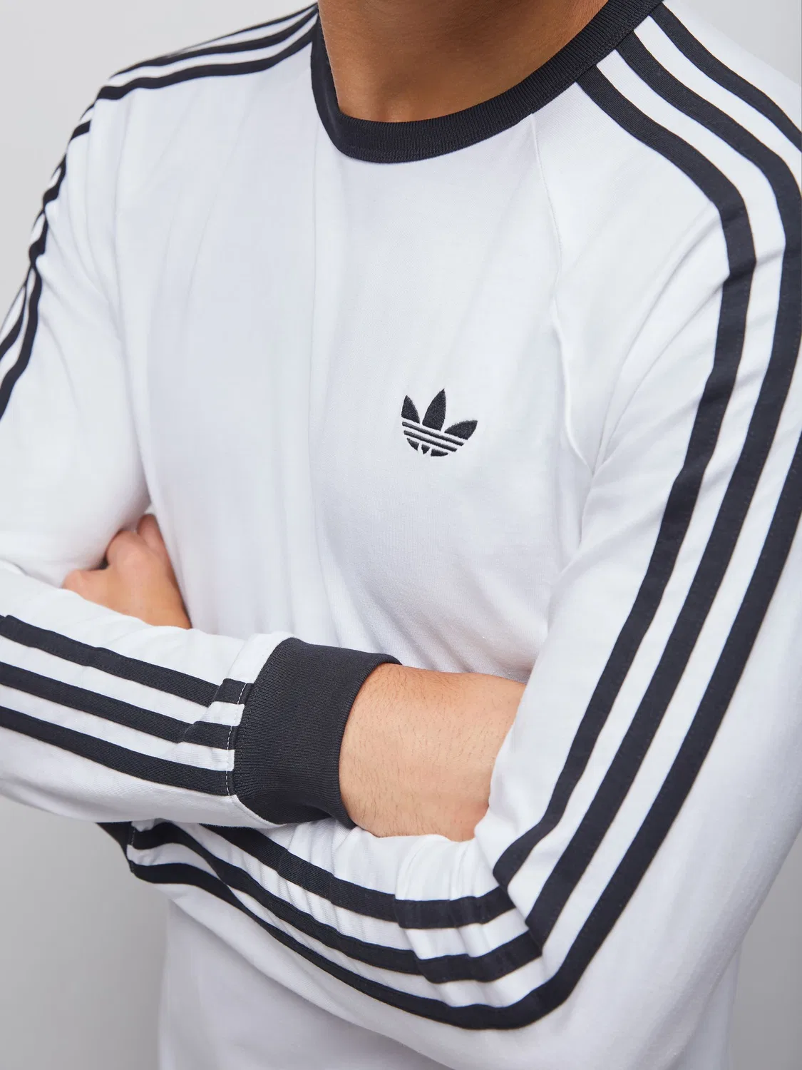 Футболка с длинным рукавом, с полосками, adidas Originals, белый — фото 4
